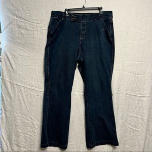 Lane Bryant tighter tummy technology size 18 average flare leg